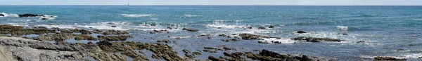 Klippor Vid Havet Cala Mijas Spanien Panorama — Stockfoto