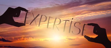 Uzmanlık - insan eli siyah siluet kelime tutuyor