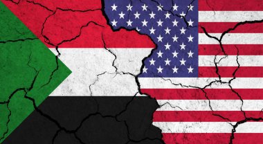 Çatlak yüzey üzerinde Sudan ve ABD bayrakları - politika, ilişki konsepti