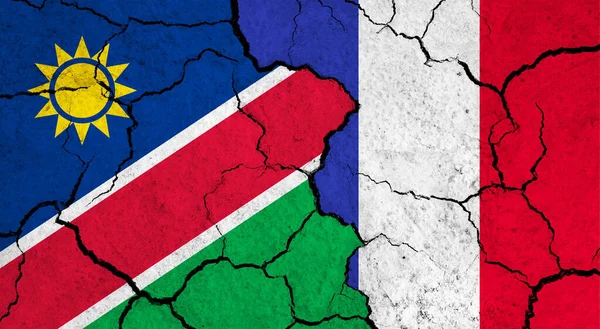 Vlajky Namibie Francie Popraskaném Povrchu Politika Koncept Vztahů — Stock fotografie