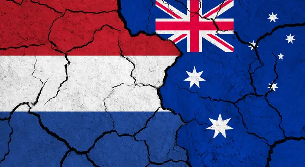 Прапори Нідерландів Австралії Тріснутій Поверхні Політика Концепція Відносин — стокове фото