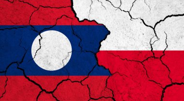 Laos ve Polonya 'nın çatlak yüzey bayrakları - politika ve ilişki kavramı