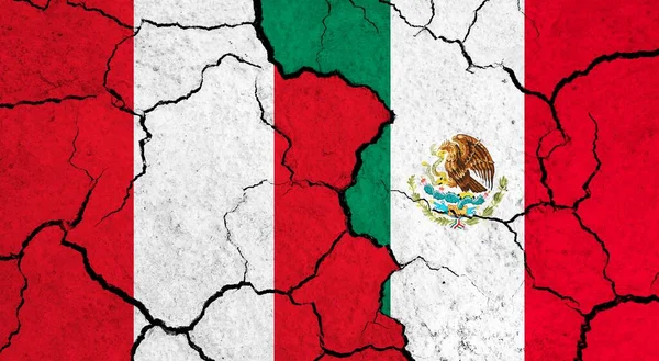 Flags Peru Mexico Cracked Surface Politics Relationship Concept — Stock Photo, Image