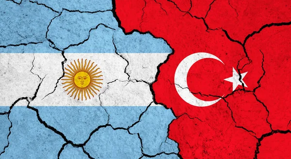 Argentinas Och Turkiets Flaggor Sprucken Yta Politik Relationsbegrepp — Stockfoto