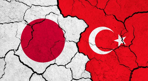 Japans Och Turkiets Flaggor Sprucken Yta Politik Relationsbegrepp — Stockfoto