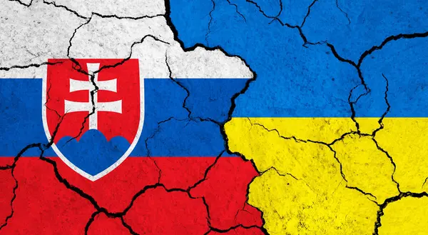 Flaggor Slovakien Och Ukraina Spruckna Ytan Politik Relation Koncept — Stockfoto