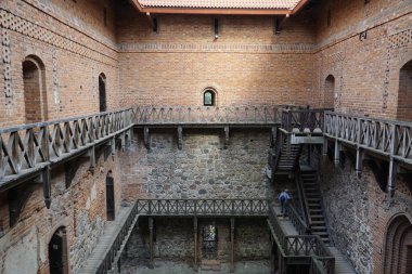 Trakai, Litvanya - 11 Eylül 2023 - Ortaçağ Şatosu, Üst Saray Avlusu