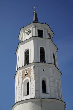Vilnius, Litvanya - 3 Eylül 2023 Vilnius Katedrali çan kulesi