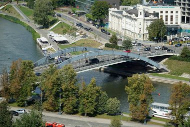 Vilnius, Litvanya - 3 Eylül 2023 - Vilija Nehri ile Şehir