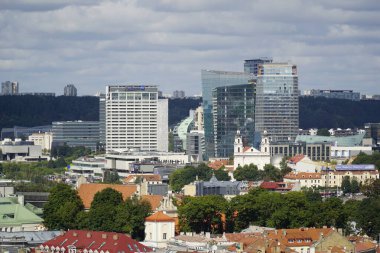 Vilnius, Litvanya - 3 Eylül 2023 - İş bölgesindeki modern ofis binaları