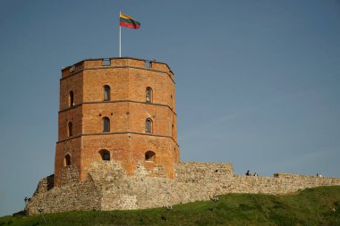 Vilnius, Litvanya - 3 Eylül 2023 - Gediminas Kalesi Kulesi