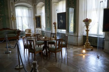 Walbrzych, Polonya - 12 Ağustos 2024 - Ksiaz Kalesinin İçi