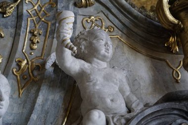 Walbrzych, Polonya - 12 Ağustos 2024 - Maximilian Hall, Ksiaz Castle