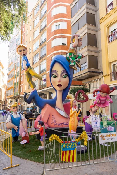 stock image Burriana, Spain 18-03-2023: View of the sculpted monument for its exhibition and its burning in the Burriana fallas festivities.