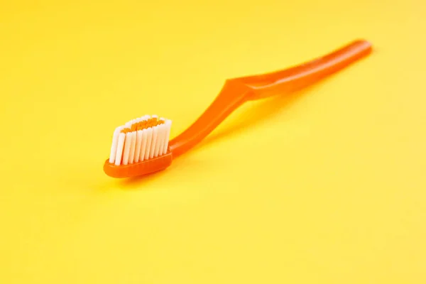 Toothbrush Yellow Background Close — Stock Photo, Image