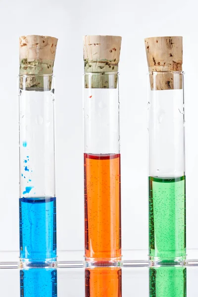 Tubo Vidro Laboratório Com Líquido Colorido — Fotografia de Stock