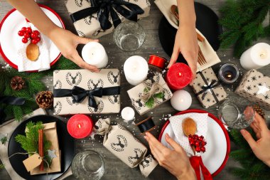 Yeni yıl tablosu konsepti, üst görünüm