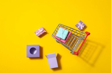 Alışveriş anlayışı, Kara Cuma ve indirimler, üst manzara