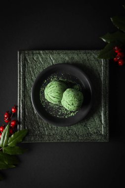 Lezzetli yemek, dondurma ve üst manzara kavramı.