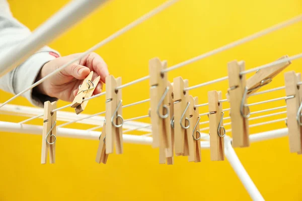 Clothespins Hanging Drying Rack Close — Stock Photo, Image