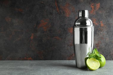 Kokteyl hazırlama kavramı, karıştırıcı, metin için boşluk