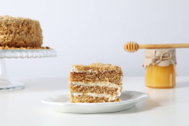 Lezzetli tatlı kavramı, lezzetli ballı pasta.