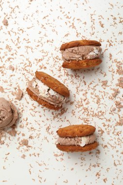 Tatlı yemek kavramı, dondurmalı kurabiyeler, üst manzara.