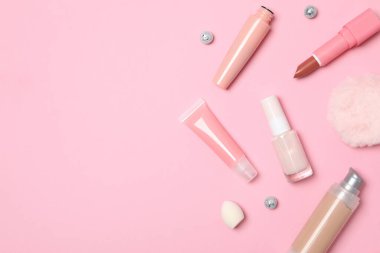 Kadın aksesuar kavramı, farklı kozmetik ürünleri, metin için alan