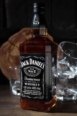Odessa, Ukrayna, 03.11.2022: Alkol içeceği kavramı - Jack Daniels
