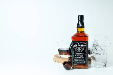 Odessa, Ukrayna, 03.11.2022: Alkol içeceği kavramı - Jack Daniels, mesaj için alan