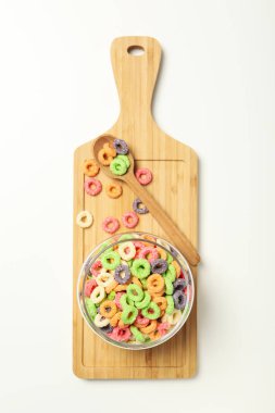 Kahvaltı yemeği kavramı, renkli mısır gevreği, üst manzara.