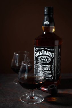 Odessa, Ukrayna, 03.11.2022: Alkol içeceği kavramı - Jack Daniels