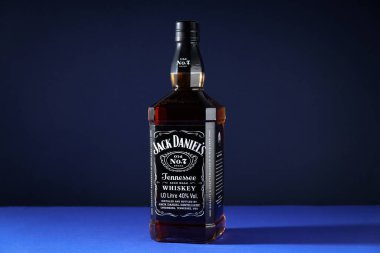Odessa, Ukrayna, 03.11.2022: Alkol içeceği kavramı - Jack Daniels