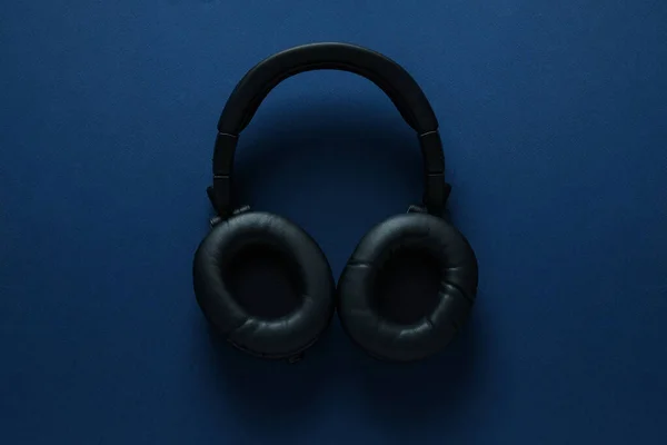Conceito Ouvir Áudio Música Com Fones Ouvido — Fotografia de Stock