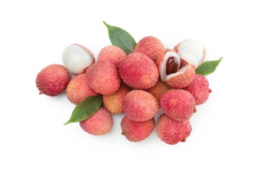Lezzetli ve lezzetli egzotik meyve kavramı - Lychee, beyaz arka planda izole edilmiş