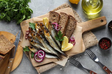Lezzetli yemek kavramı - lezzetli füme balık