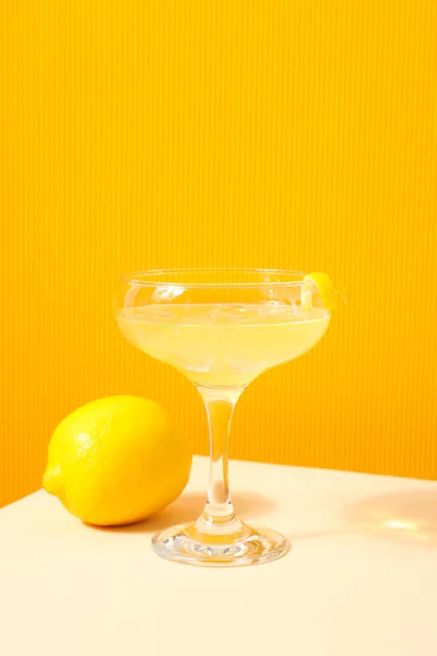 Konsep Minuman Lezat Limoncello Ruang Untuk Teks — Stok Foto