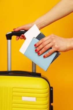 Bavul, valiz, yaz seyahati ve tatil için bavul