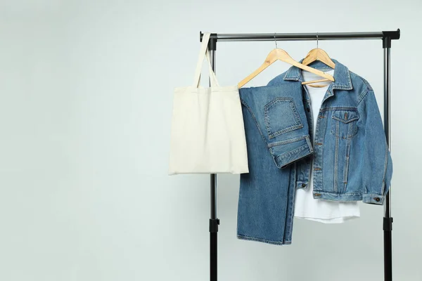 Begreppet Jeans Avslappnade Kläder Koncept Jeans Som Dagligt Slitage — Stockfoto