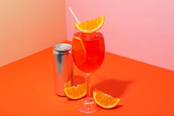 Ein Glas Aperol Spritz Köstlicher Sommercocktail — Stockfoto