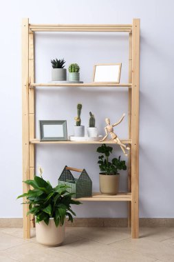 Samimi bir hobi - evde bitki yetiştirmek.