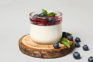 Lezzetli ve tatlı tatlı - Panna Cotta, lezzetli tatlı konsepti için kompozisyon