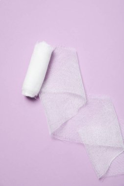 İlk yardım çantası malzemesi kavramı - bandaj