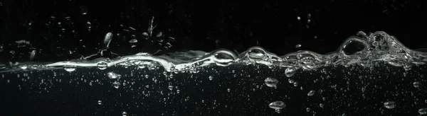 Vatten Med Bubblor Akvarium Mot Mörk Bakgrund — Stockfoto