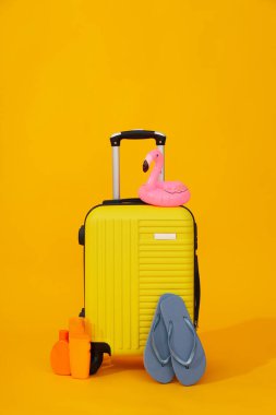 Bavul, valiz, yaz seyahati ve tatil için bavul