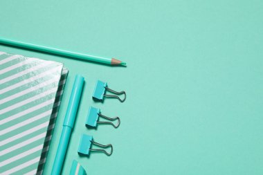 Ofis işleri için farklı kırtasiye aksesuarları, kırtasiye aksesuarları