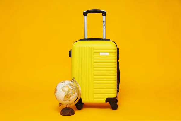 Βαλίτσα Αποσκευές Αποσκευές Για Καλοκαιρινά Ταξίδια Και Διακοπές — Φωτογραφία Αρχείου
