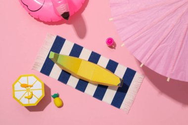 Yaz havası, yaz tatili ve yaz tatili.