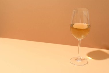 Alkol içeceği, şarap, metin için yer kavramı