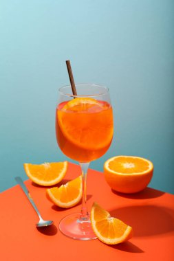 Lezzetli alkol içeceği kavramı, Aperol Spritz